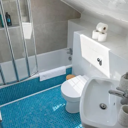 Lägenhet Guestready - Country-side Chic In Bishopston *